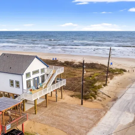 Moonlight Seas Gulf Front Home - Steps onto the beach