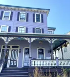 Victorian 2 bedroom flat 1 block from Beach! - Condos