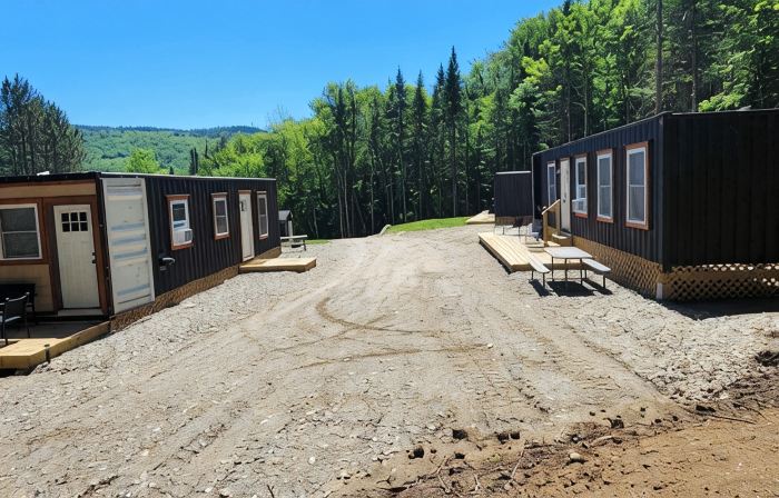 Cozy Cabin in Lovely Errol with Direct Trail Access, Close to Town (Cabin 2)