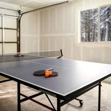 Lassen/McCumber Lake Luxury Cabin with Hot Tub