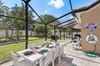 Dunedin Lux 5Br Villa w/Heated Saltwater Pool & Spa, Patio, Putting Green & BBQ - 3-stjärniga