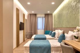 Hotel Emerald
