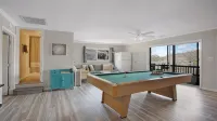 Lakefront 4Bd-2ba; Deep Water; Large Porch; Sleeps 14; Pet Friendly