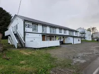 Risøyhamn Kafe Hotels in 