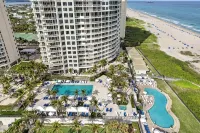 Beautiful oceanfront studio condo with walk out patio. - Homestays