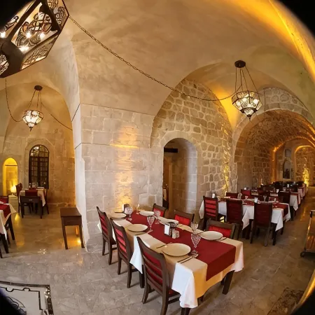 Tuğhan Hotel