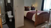 Mandeley Guest House - parcheggio