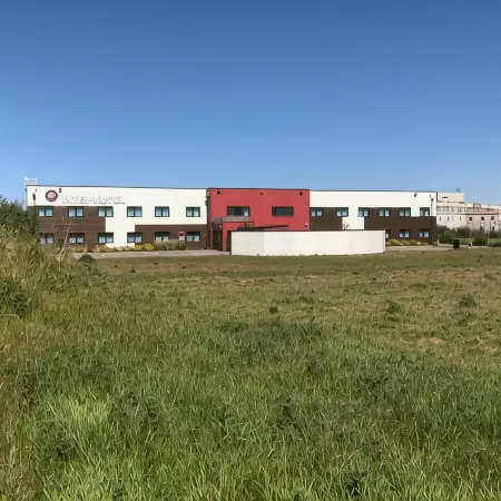 The Originals City, l'Haut' Aile, Coquelles-Calais Tunnel s/Manche l'Hautaile Отели рядом с достопримечательностью «Порт»