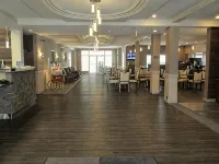 Days Inn & Suites by Wyndham Brooks Hotels in Brooks