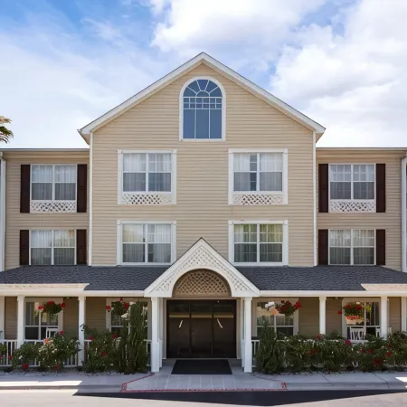 Country Inn & Suites by Radisson, Savannah Midtown, GA