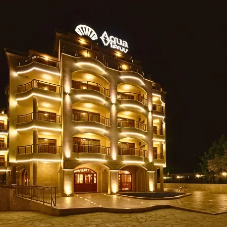 Aqua View Spa Boutique Hotel Отели рядом с достопримечательностью «Дворец Евксиноград»