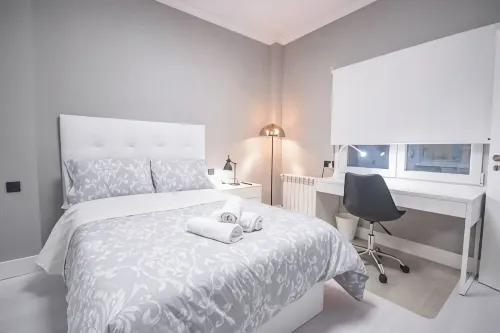 Gran Apartamento 6 Suites Bilbao Center - Bintang 4