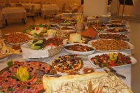 Hotel Tropis - breakfast