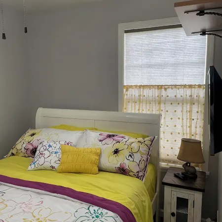 Welcome to Little Creek Ranch - A cozy cottage in charming Franklin