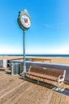 Ocean Hideaway 209 2 BR 2 BA Ocean City, Maryland Boardwalk Oceanfront - 4 ดาว