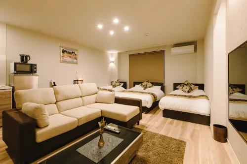 Grand Base Karatsu Ekiminami