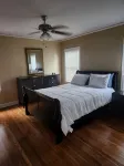 Cozy 3-bedroom bungalow in marvelous Memphis with AC, WiFi - 방갈로
