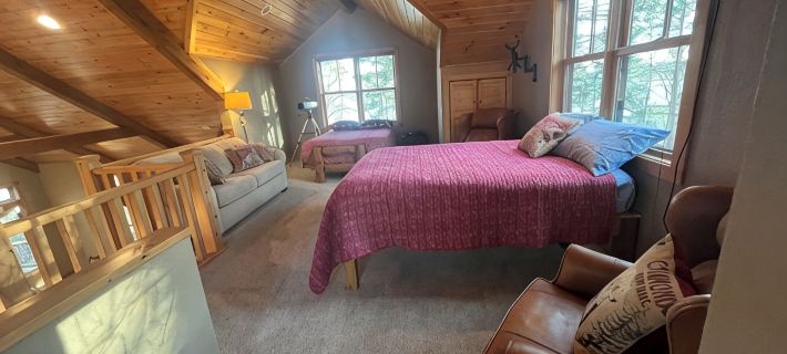 Peaceful Lakefront Cabin w/ Sauna & Loft-pet friendly Hotels in Hubbard County