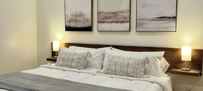 Revitalized Firehouse Retreat in Downtown Shelburne Falls. Walk to Everything! Hotels in Franklin County