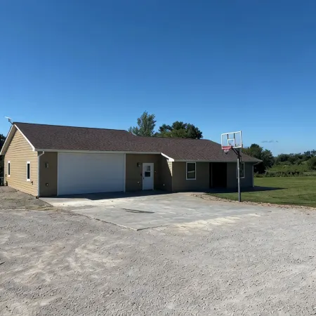 Home w/ Pool on Lake Rathbun – less than 1 Mile to Boat Ramp!