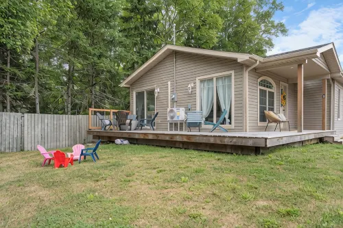 Luxury 3 bdm cottage 2 min walk from Parlee Beach - 4-Star