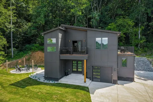 Center Hill Lake House, Lake Views, Access, Fire Pit, Sleeps 8 - 4-Star