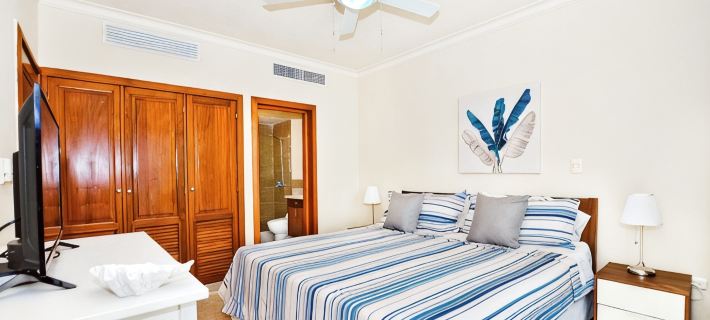 Playa Turquesa 1 Bdr Penthouse + Loft-Ocean View - Sleeps 4 Direct Beach Access Hotels in El Cortecito