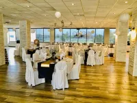 Ramada by Wyndham Belleville Harbourview Conference Centre - breakfast