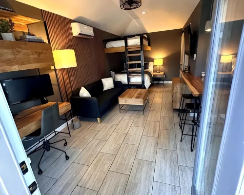 La Estancia - Your Home away from Home! 율레스 호텔