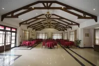 Terrace Valley Hotel - Pools