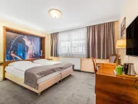 Das Grüne Hotel Zur Post - 100 % Bio Hotels near Affront Theater