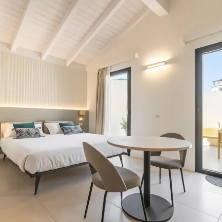 Karalin Sonnino Suites