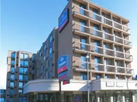 Howard Johnson Plaza by Wyndham by the Falls / Niagara Falls Hotels in Niagara Falls