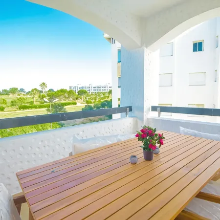 Large 3-Façade Apartment with Sea View & Pool
