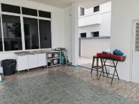 White Sand Pool Villa Pattaya - 주차장