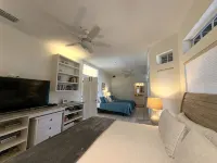 BEACHFRONT, HEATED POOL, KAYAKS/SUP, LANAI W/ GULF VIEWS, 85' DOCK, 2 GOLF CARTS - 4星級