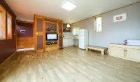 Taean (Anmyeondo) Pension Marimo - プール