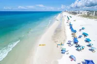 Private Pool, Amazing Decor, Elevator, 4 Min Walk to Sand! Beachside of 30A - Luxus