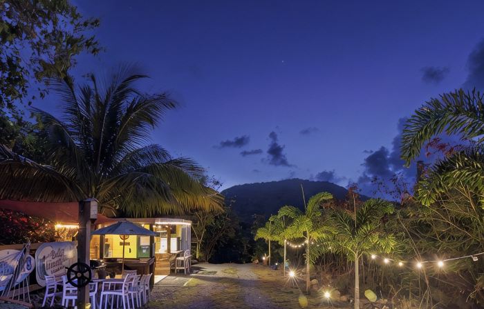 Turtle Nest Family Glamping Site with AC