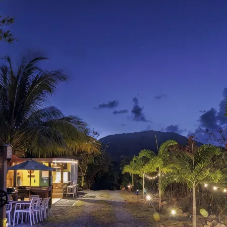 Turtle Nest Family Glamping Site with AC