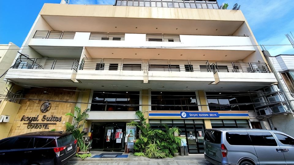 Royal Suites Condotel