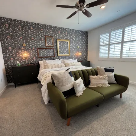 Spacious 4Br Home /2 Living Rooms, 2 Laundry Sets + Tesla Charger