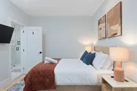 Quick Path Access-NYC Metlife Stadium Traveler’s 3Br Modern Designer Home - Balcony