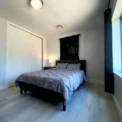 Modern Urban Oasis Conveniently Located near Downtown Phoenix. Rooms
