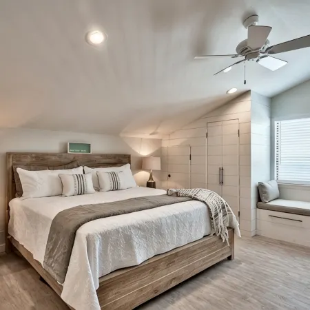 Last Minute Opening July 18-25 Private Beach-Top Rated Location- Gulf Front