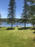 Lakefront 4 Bedroom Cabin - Homestays