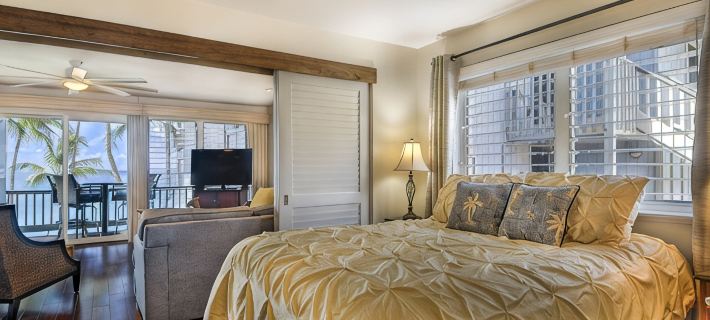 Oceanfront, Palm Trees and the Beautiful Blue Pacific Ocean...Poipu Palms 202! Hotels in Koloa