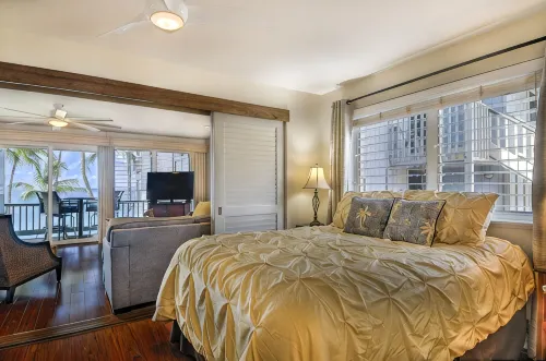 Oceanfront, Palm Trees and the Beautiful Blue Pacific Ocean...Poipu Palms 202! - مسبح خاص