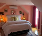 Cozy Chambourcin Cottage at Willow Creek Winery - Homestays