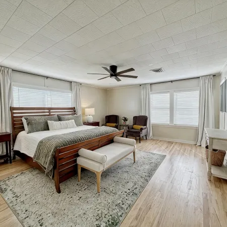 The Velvet Crush Cottage located in the heart of Monroe
